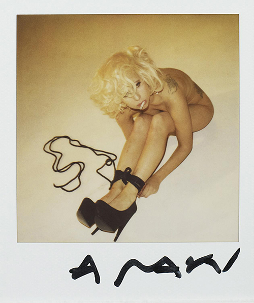 Lady-Gaga-Nobuyoshi-Araki-Photoshoot-2009-6